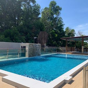 Bb Durio Chalet